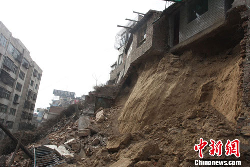 1718r(sh)50SmгP(gun)^ƺֵҜ3̖l(f)߅±s50T־܊ z